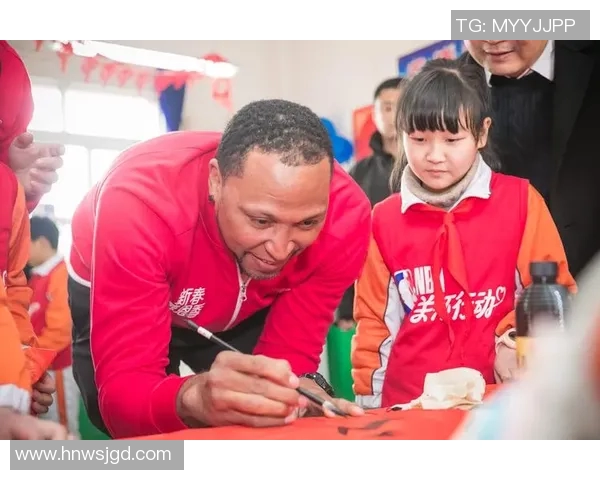 姚明亲自送访关爱行动传递温暖与希望助力青少年成长