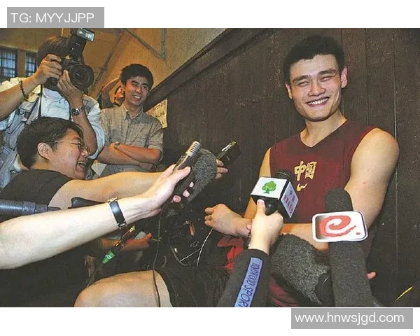 姚明退役引发球迷热议他们的情感与回忆交织成一幅动人画卷