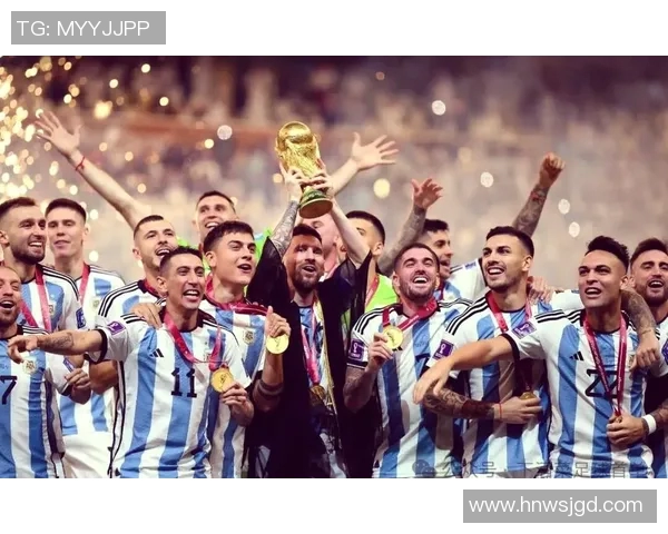 全球足球明星汇聚各大球队的传奇与荣耀之路